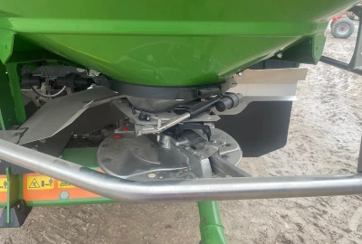 Amazone minerālmēslu kaisītājs