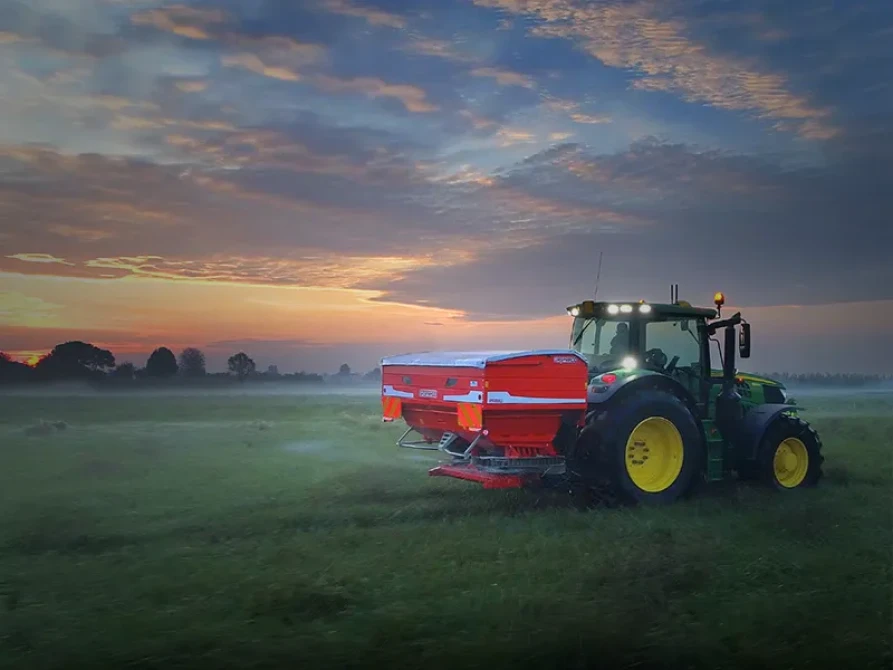 Minerālmēslu izkliedētājs Maschio Gaspardo
