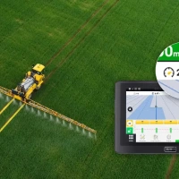 FJDynamics automātiskā stūrēšanas sistēma precīzai miglošanai